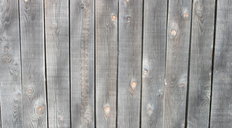 this is a picture of redwood fence in Granite Bay, CA